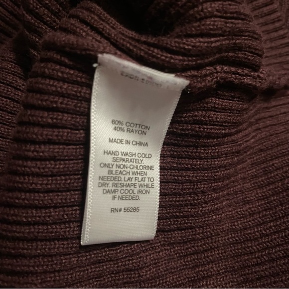 Express Wine Purple Ribbed Mock V Neck Open Long Sleeve Top - Picture 5 of 5